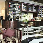Al Sadd Suites Hotel