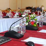 Al Sadd Suites Hotel