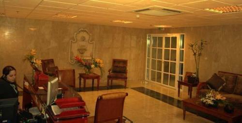 Al Sadd Suites Hotel Doha