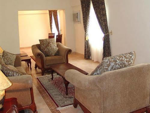 Al Sadd Suites Hotel