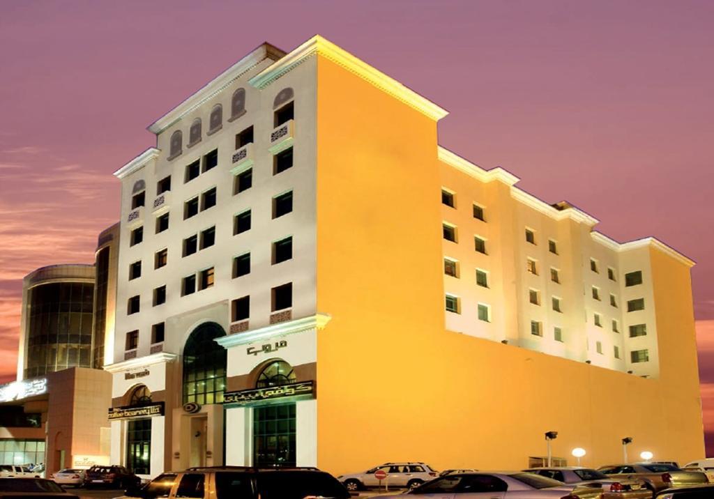 Al Sadd Suites Hotel
